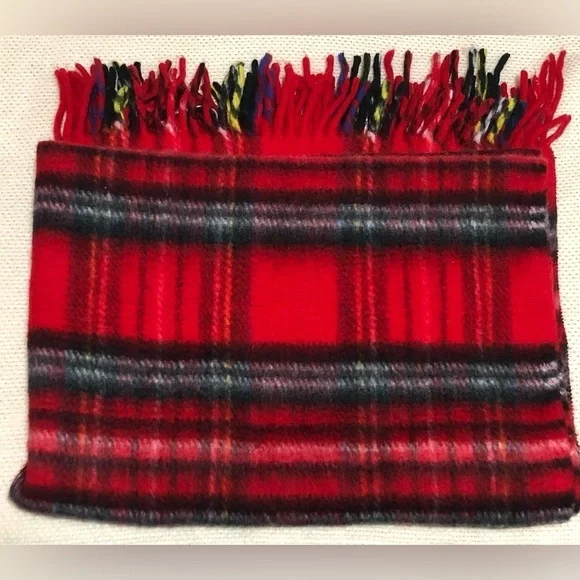 Acrylic Plaid Red Throw Blanket - Picture 5 of 8